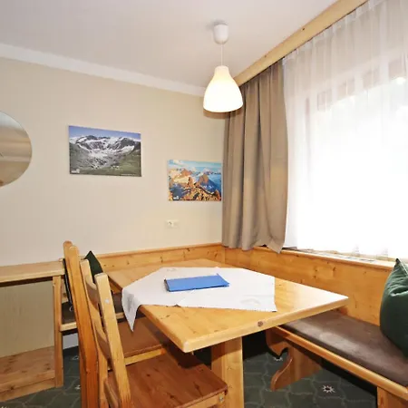 Pitztal.11 Appartement Sankt Leonhard im Pitztal